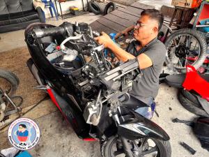 motorbike mechanic in bangkok