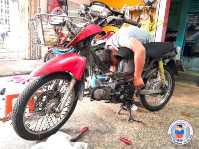 motorbike mechanic